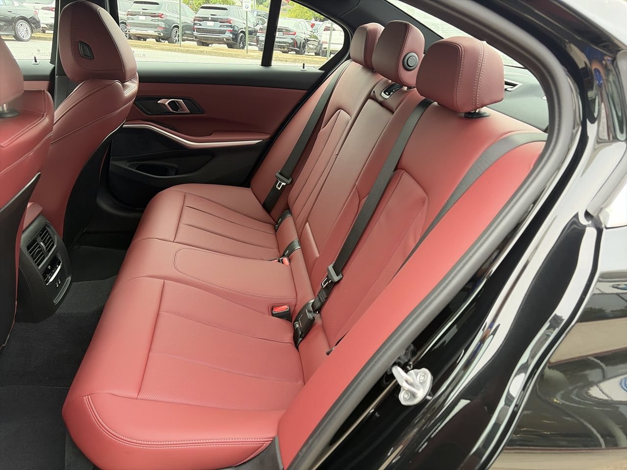 Certified 2026 BMW 330i Sedan RWD image 31