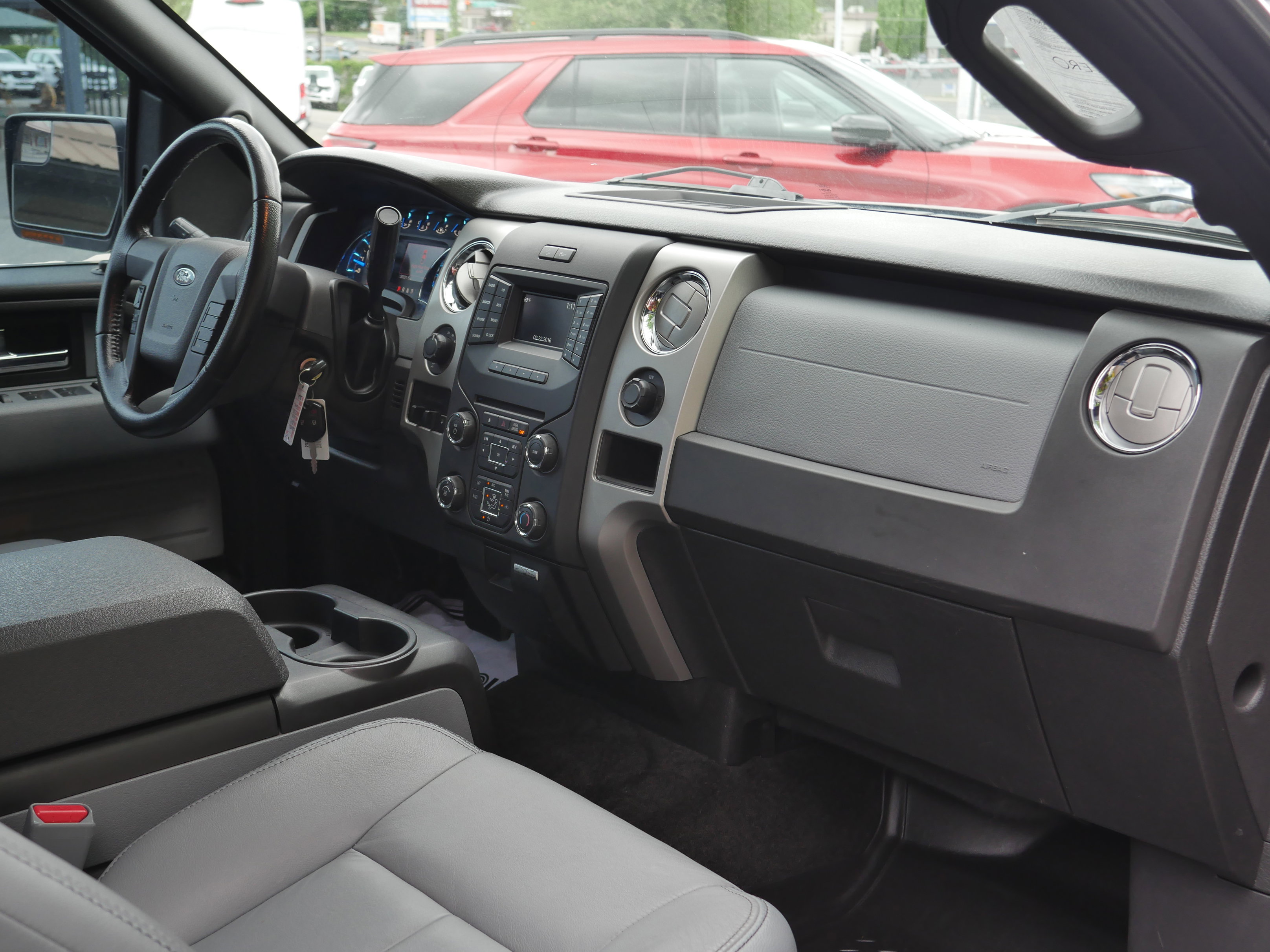 Used 2014 Ford F150 XLT w/ Equipment Group 302A Luxury AWD/4WD image 25