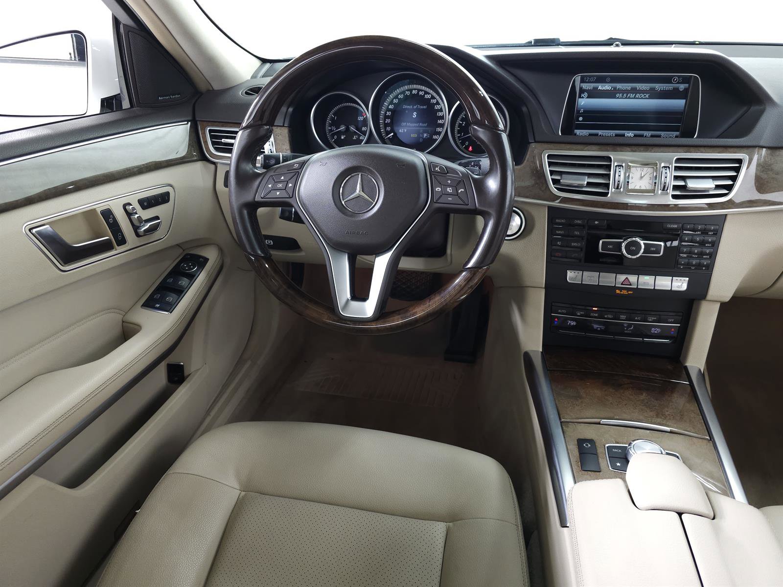 Used 2014 Mercedes-Benz E 350 Luxury image 15