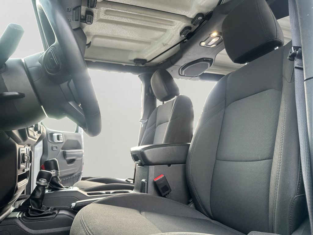 Used 2023 Jeep Gladiator Sport image 23