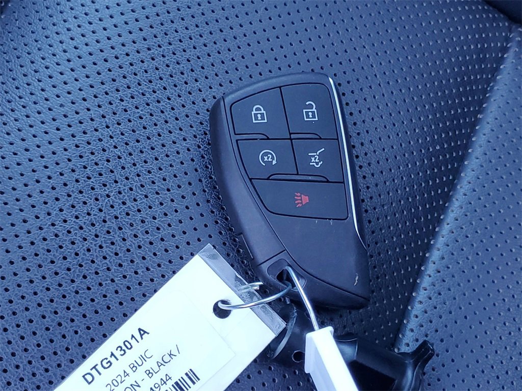 Used 2023 Buick Envision Essence w/ Sport Touring Package image 26