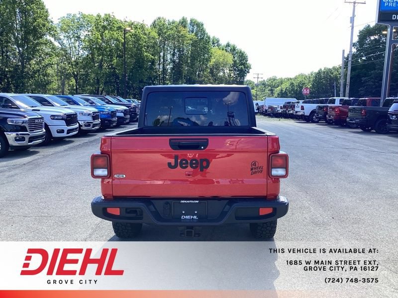 Used 2023 Jeep Gladiator Sport AWD/4WD image 6