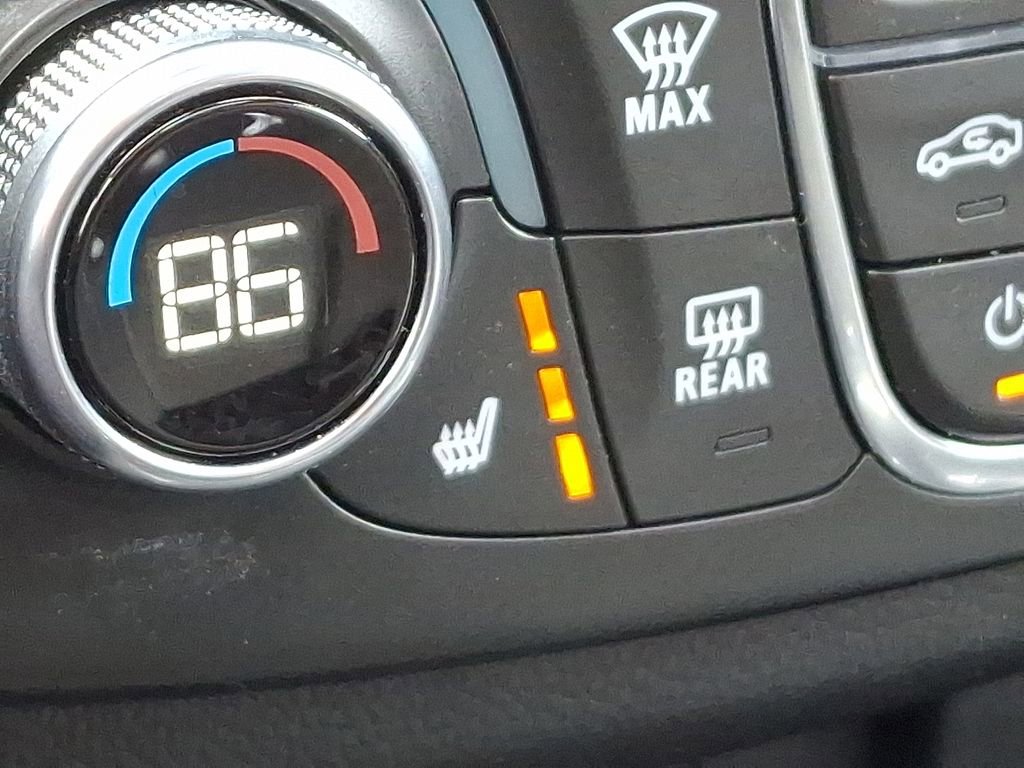 Certified 2023 Chevrolet Traverse LT w/ LT Premium Package image 26