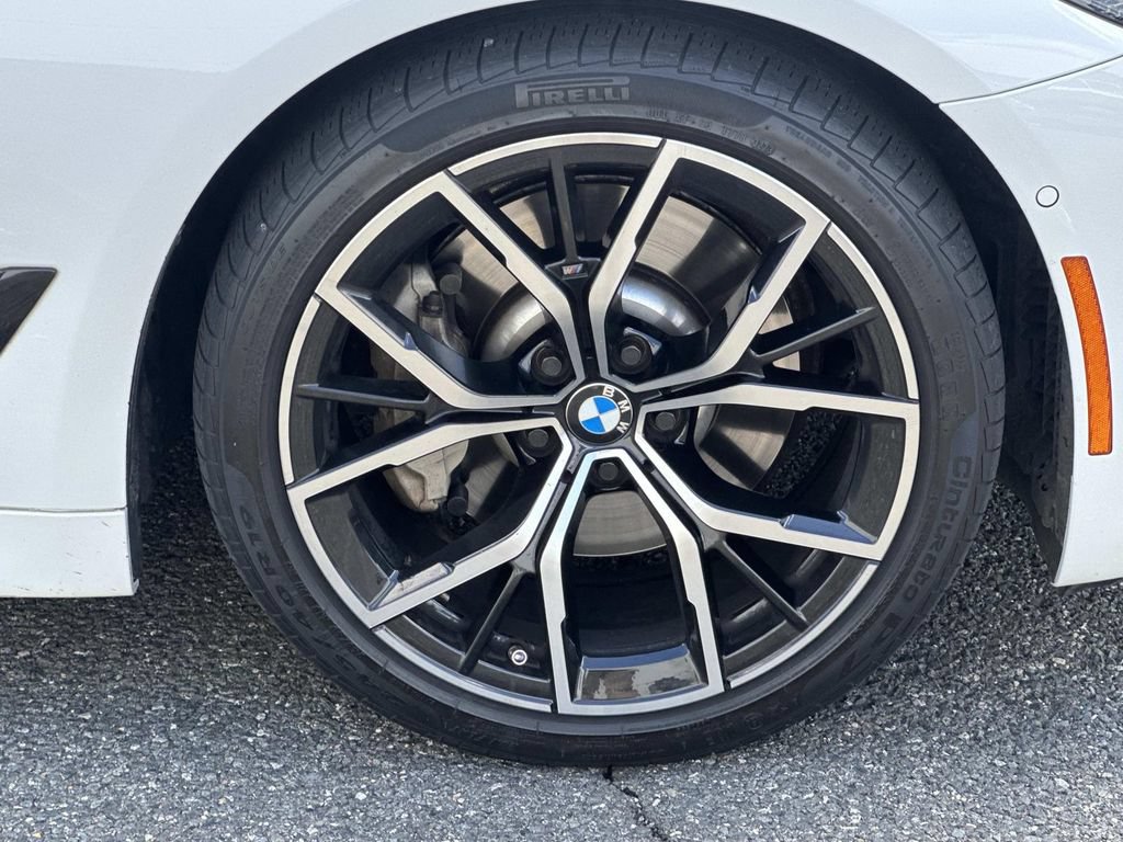 Used 2023 BMW 530i xDrive w/ M Sport Package AWD/4WD image 11