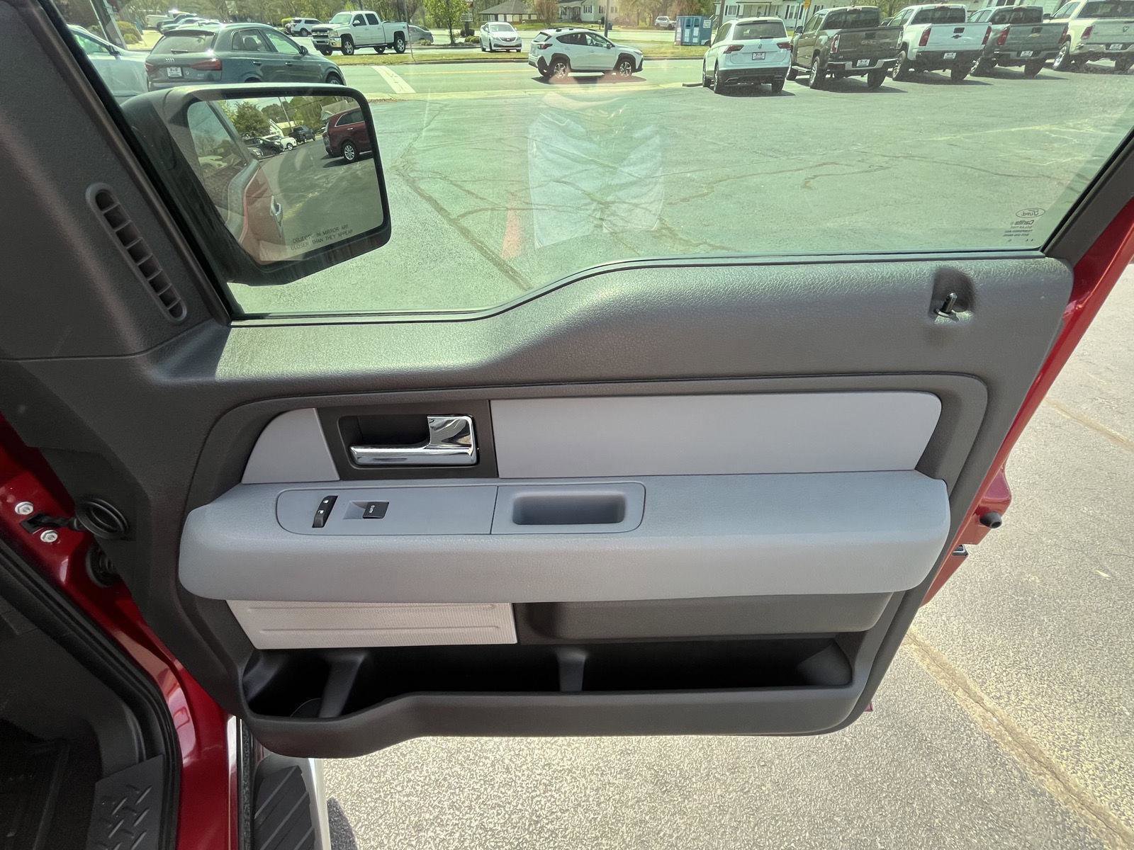 Used 2014 Ford F150 XLT w/ Equipment Group 302A Luxury image 15