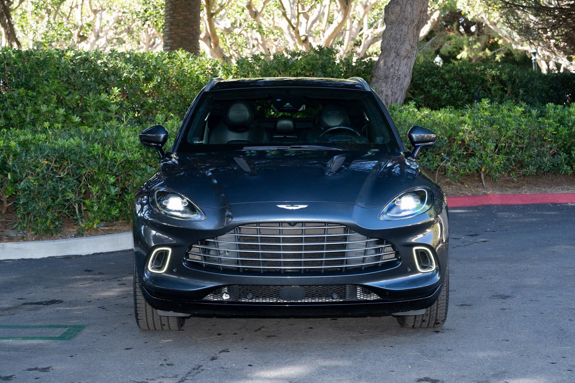Used 2021 Aston Martin DBX image 5
