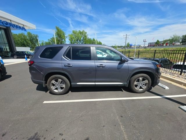 Used 2023 Honda Pilot EX-L image 4