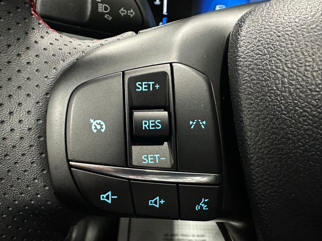 Used 2025 Ford Escape ST-Line AWD/4WD image 19