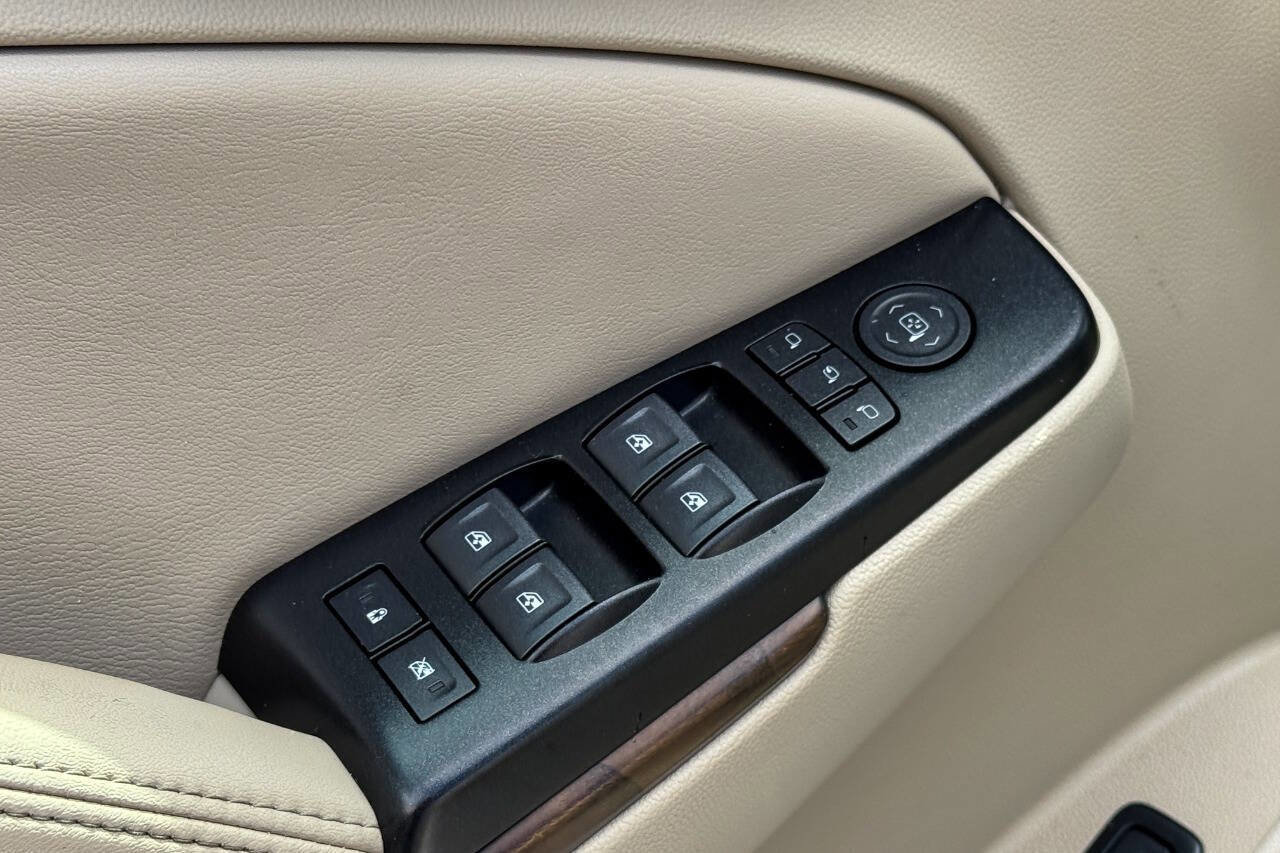 Used 2018 GMC Yukon Denali w/ Open Road Package AWD/4WD image 28
