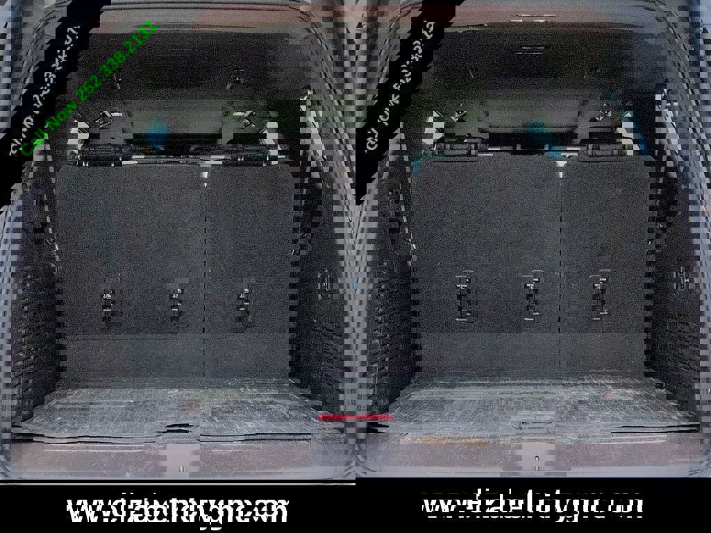 Used 2021 GMC Yukon XL Denali image 14