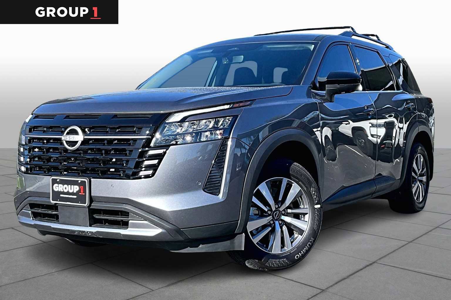 New 2026 Nissan Pathfinder SL image 1