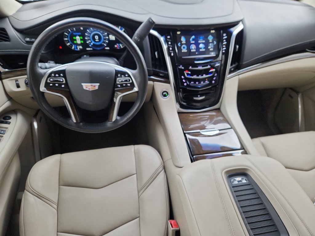 Used 2019 Cadillac Escalade Premium Luxury AWD/4WD image 11