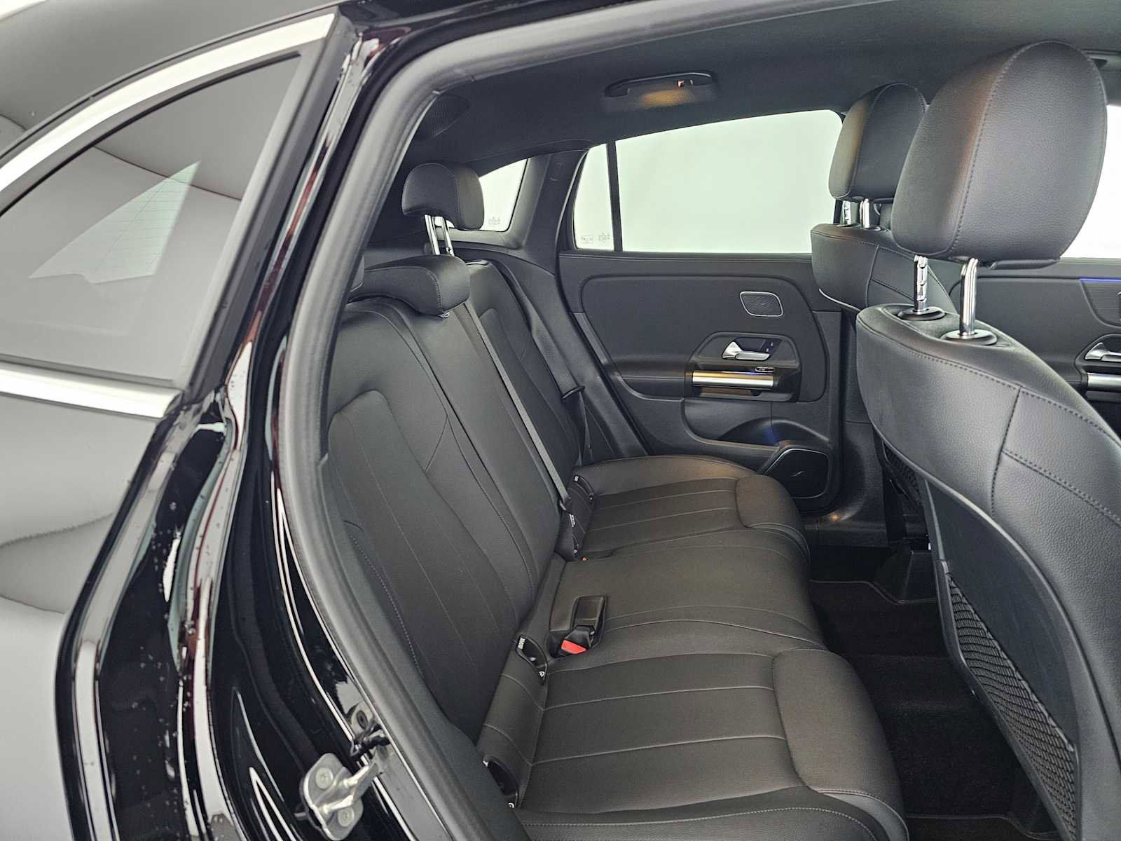 Certified 2025 Mercedes-Benz GLA 250 image 13