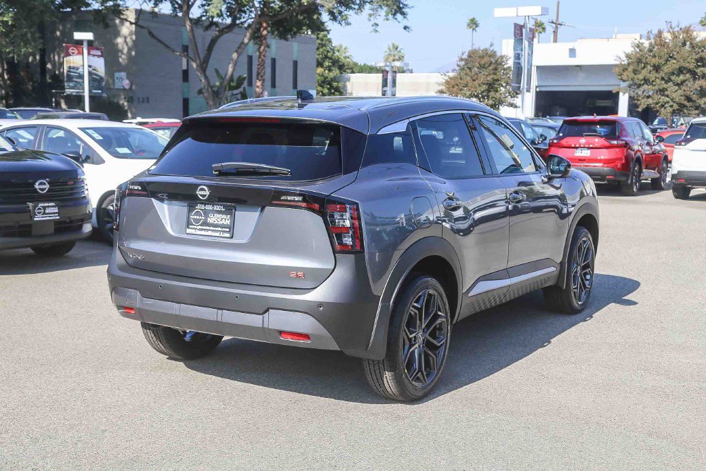 New 2026 Nissan Kicks SR FWD image 8