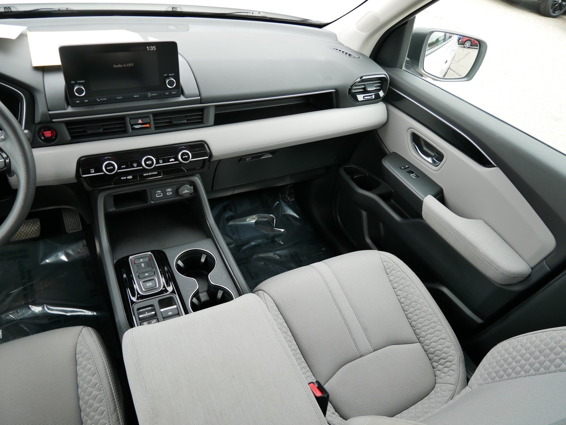Certified 2023 Honda Pilot LX image 11