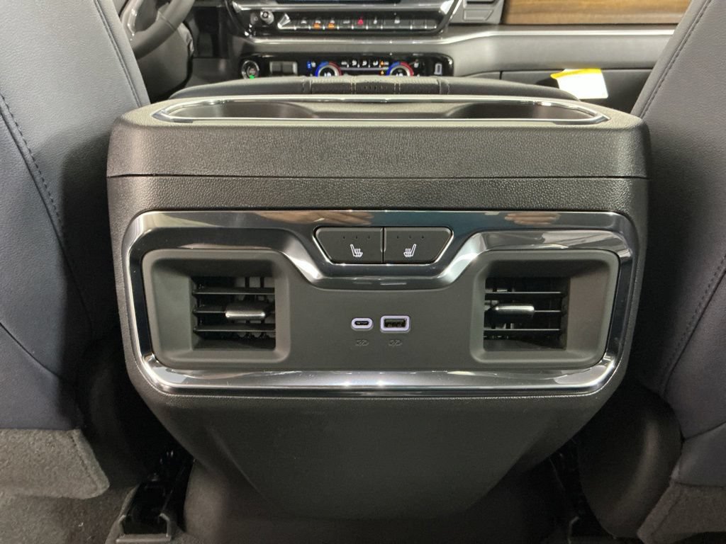 New 2026 Chevrolet Silverado 1500 High Country w/ Technology Package AWD/4WD image 20