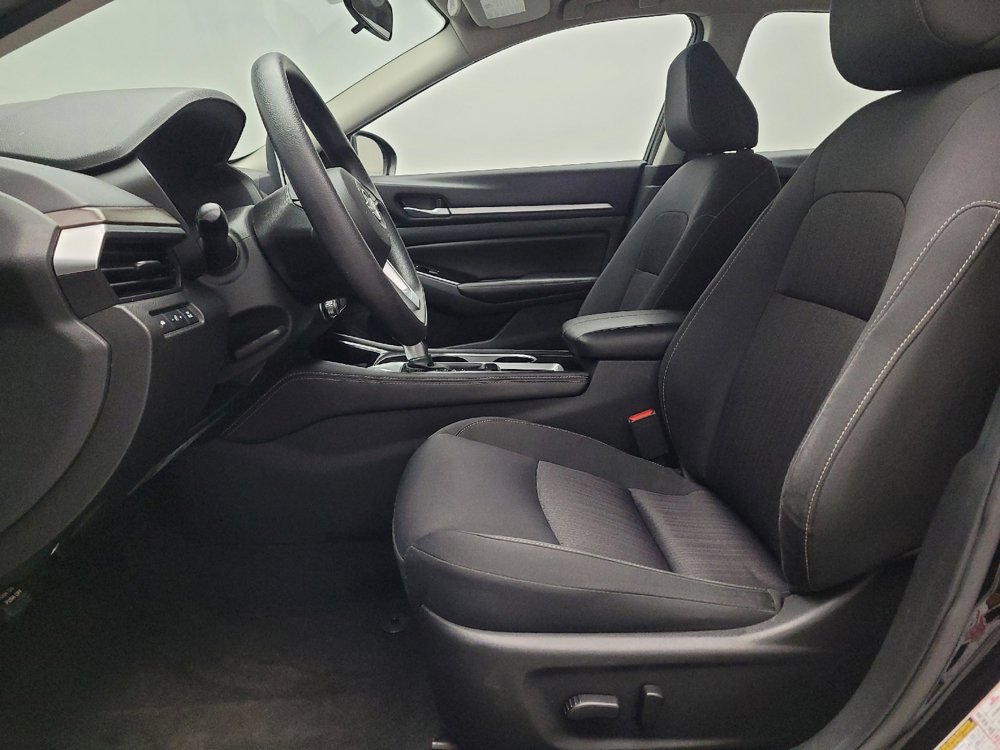 Used 2023 Nissan Altima 2.5 SV image 17