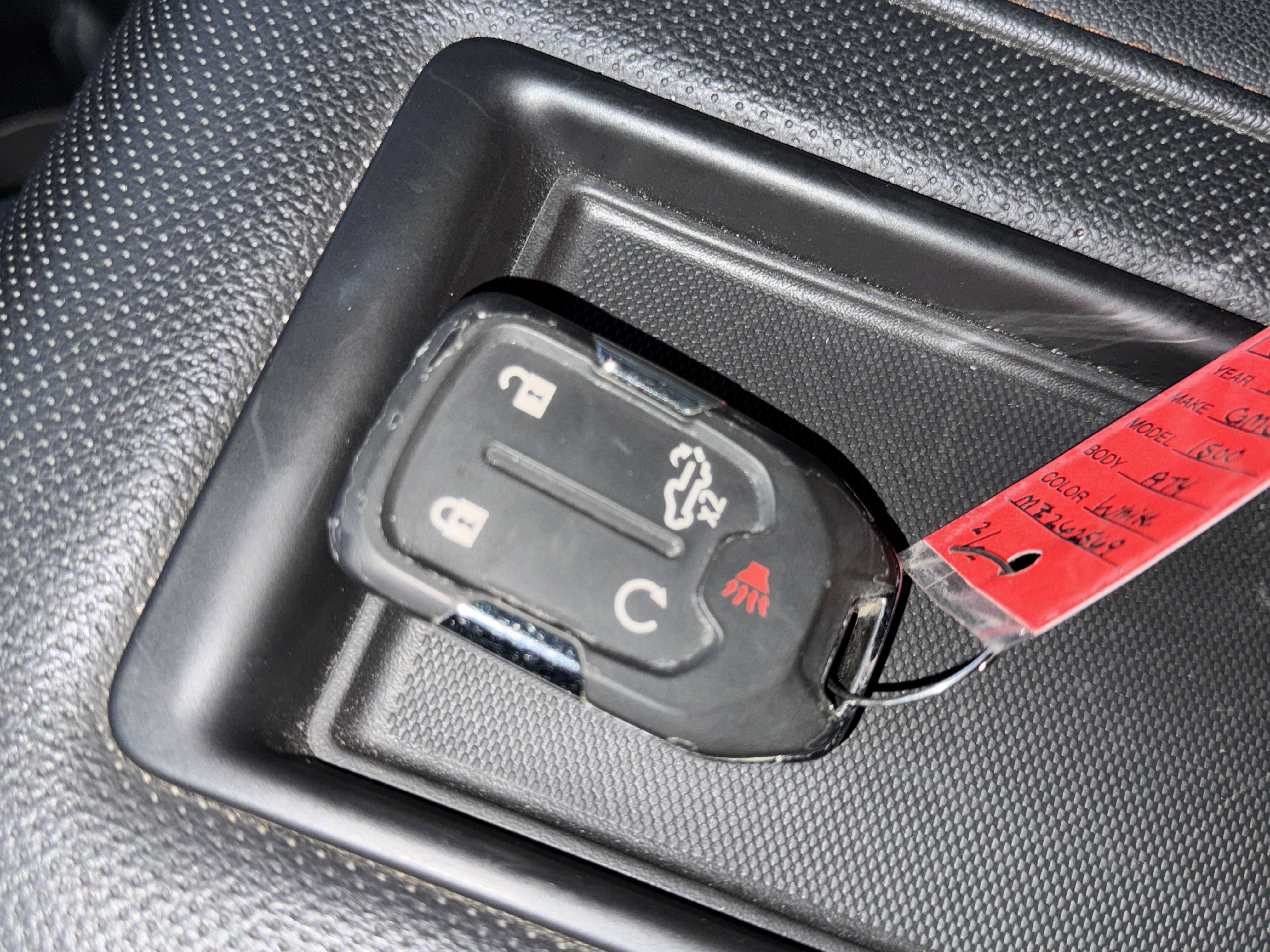 Used 2021 GMC Sierra 1500 AT4 w/ Technology Package image 29