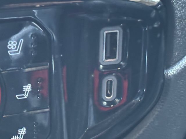 Used 2023 GMC Sierra 1500 SLT w/ SLT Convenience Package RWD image 7