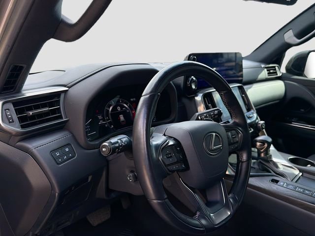 Used 2022 Lexus LX 600 4WD w/ Accessory Package (Z1) image 28
