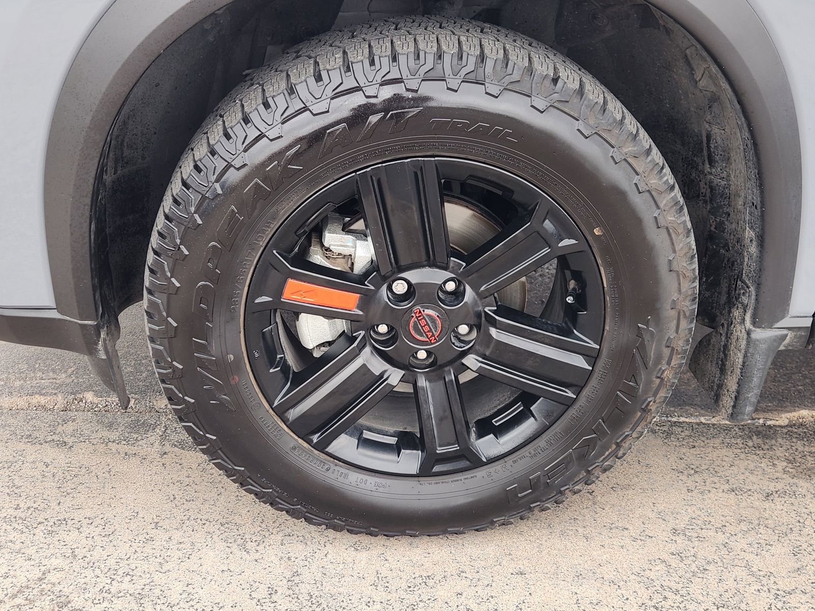 Used 2025 Nissan Rogue SV image 14