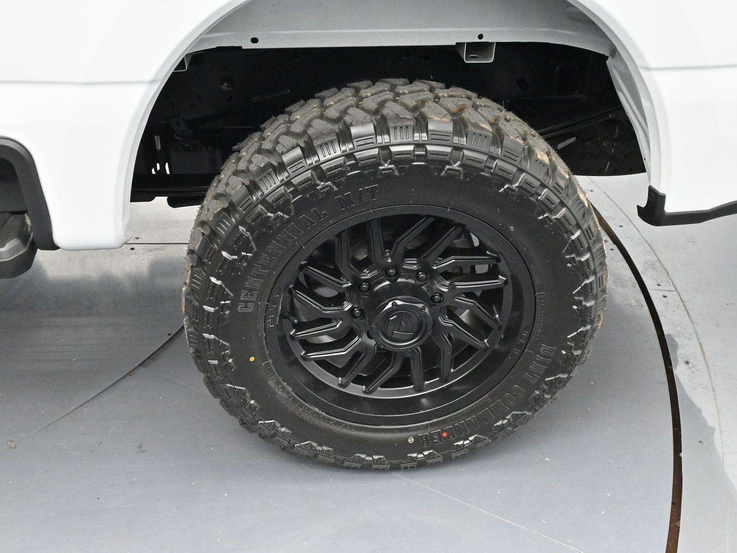 Used 2024 Ford F250 Lariat AWD/4WD image 28