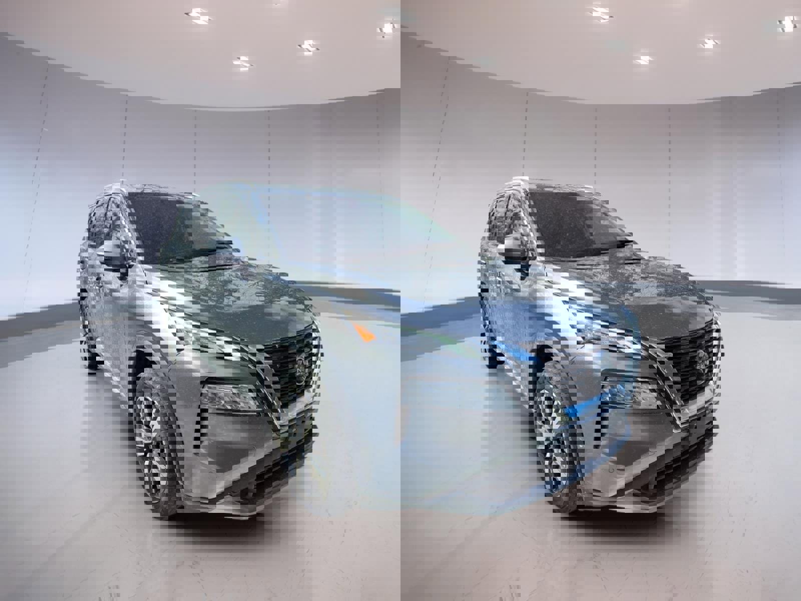 Used 2023 Nissan Rogue SL w/ SL Premium Package image 1