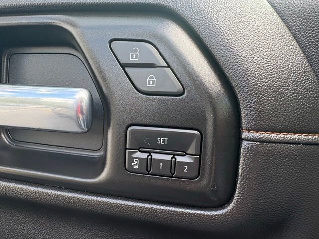 Used 2020 GMC Sierra 2500 AT4 w/ Gooseneck/5TH Wheel Package image 26