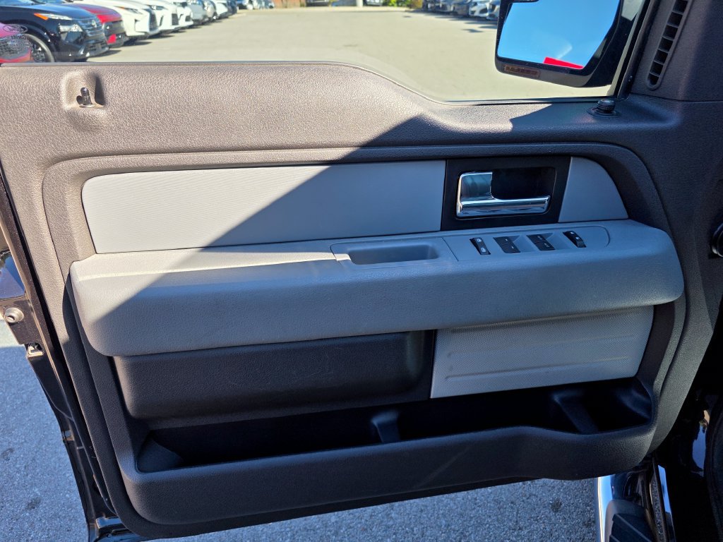 Used 2014 Ford F150 XLT w/ Equipment Group 302A Luxury AWD/4WD image 18