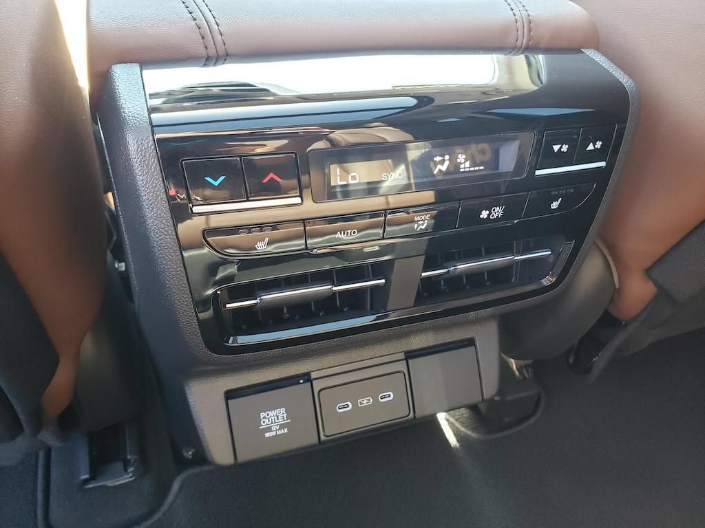 Certified 2026 Acura MDX SH-AWD w/ Advance Package image 13