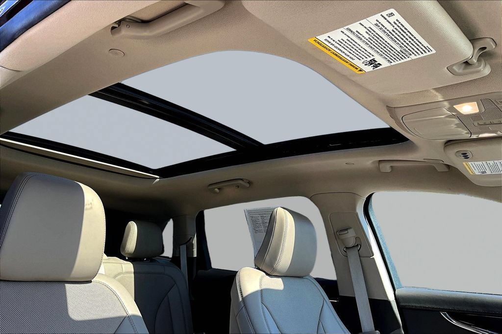 Used 2021 Lincoln Nautilus Reserve FWD image 29