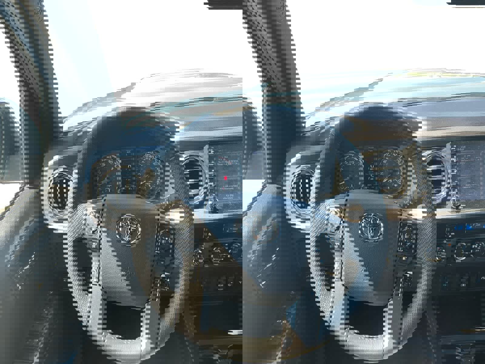 Used 2023 Toyota Tacoma TRD Sport AWD/4WD image 11