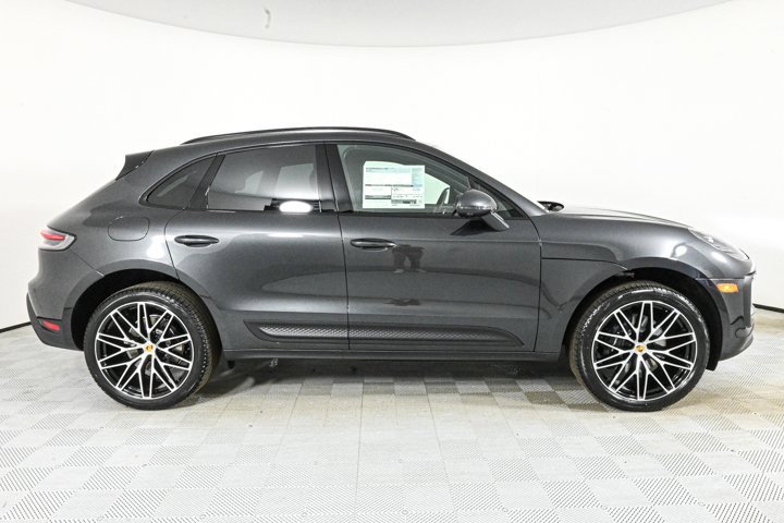 New 2025 Porsche Macan image 26