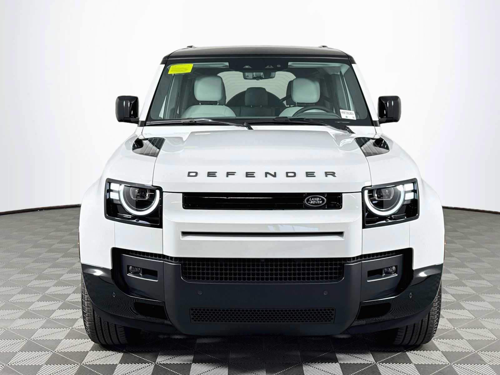 New 2026 Land Rover Defender 110 X-Dynamic SE AWD/4WD image 2