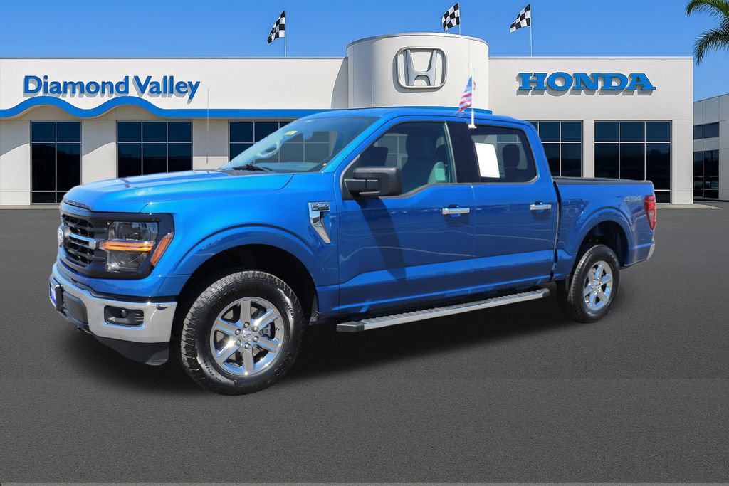 Used 2025 Ford F150 XLT w/ Equipment Group 301A Standard AWD/4WD image 3