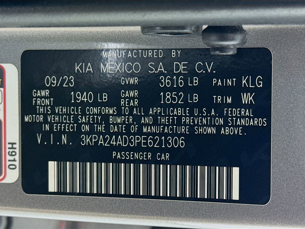 Used 2023 Kia Rio S image 31