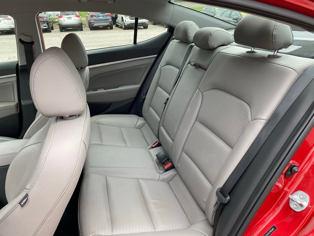 Used 2020 Hyundai Elantra Limited image 27