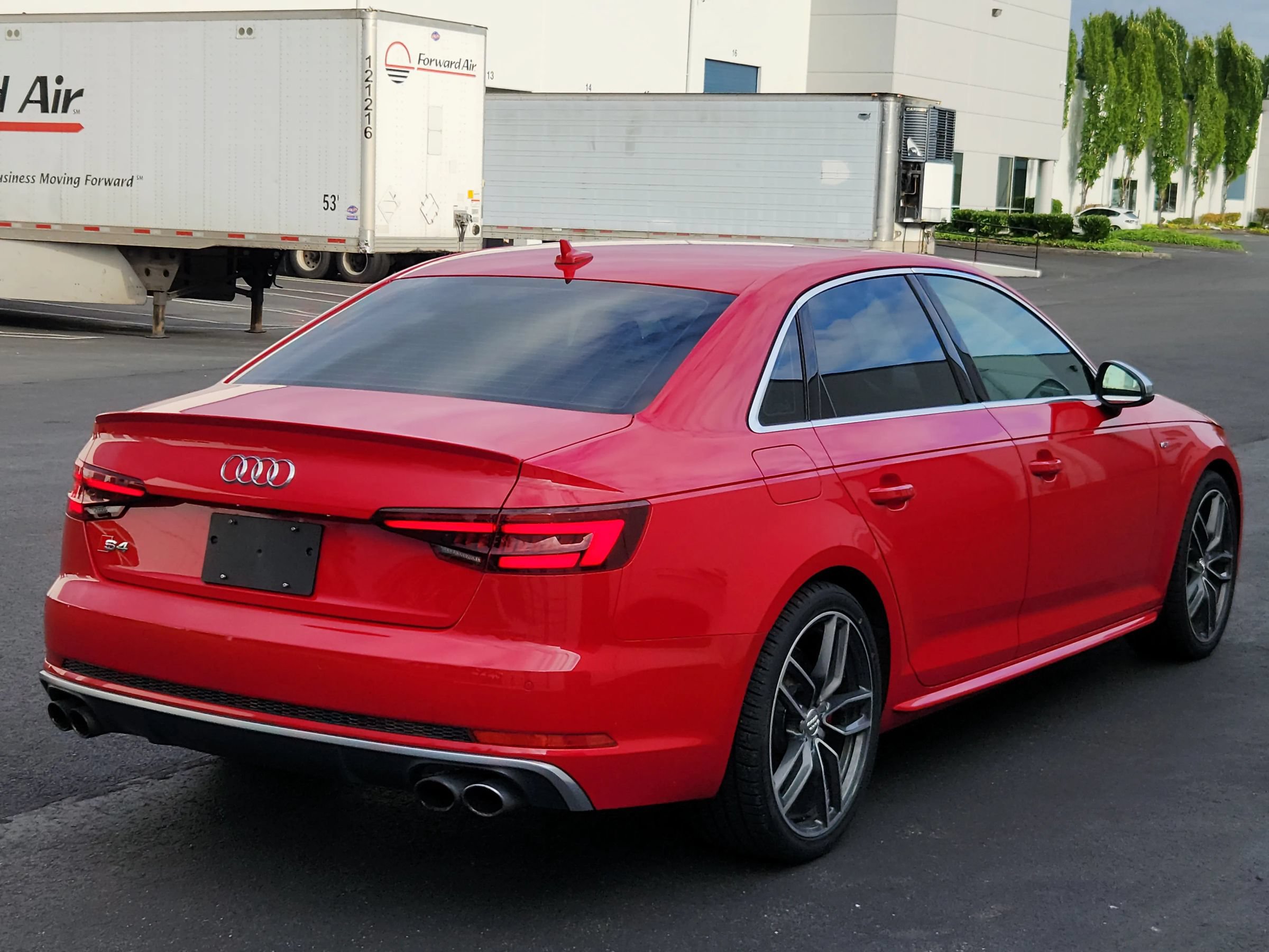 Used 2018 Audi S4 Premium Plus w/ S Sport Package AWD/4WD image 4