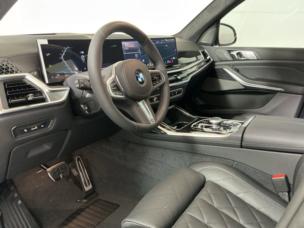 New 2026 BMW X7 xDrive40i w/ M Sport Package AWD/4WD image 21