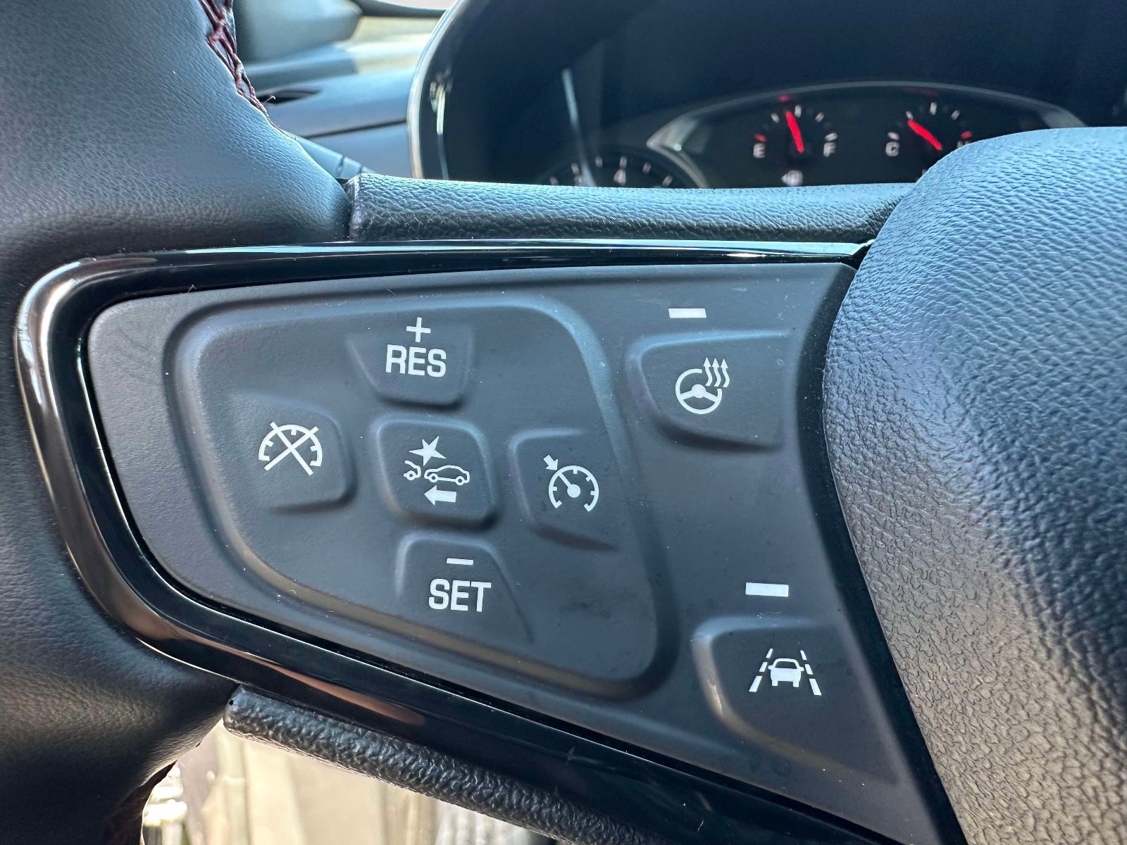 Certified 2023 Chevrolet Equinox RS image 19