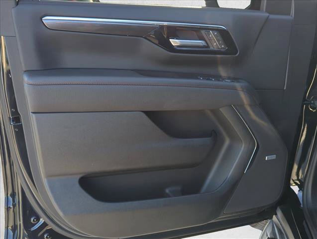 Used 2026 Chevrolet Suburban RST w/ Comfort Package RWD image 6