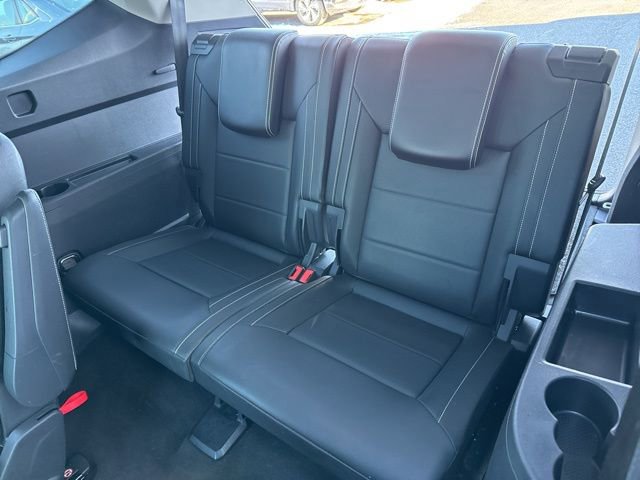 Used 2023 Volkswagen Atlas SEL R-Line image 27