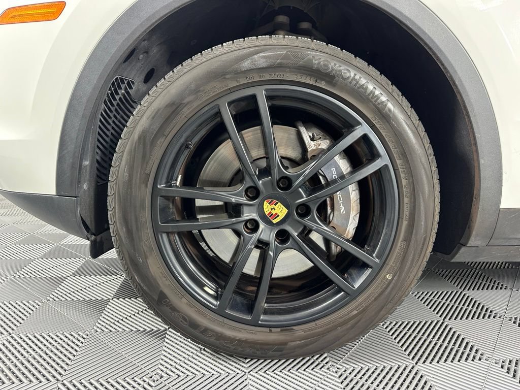 Certified 2021 Porsche Cayenne AWD/4WD image 14