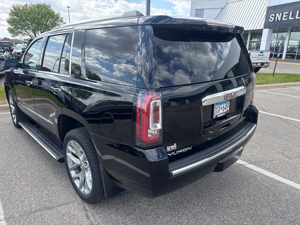 Used 2019 GMC Yukon Denali w/ Denali Ultimate Package AWD/4WD image 3