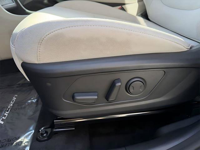 New 2026 Hyundai Tucson SEL image 13