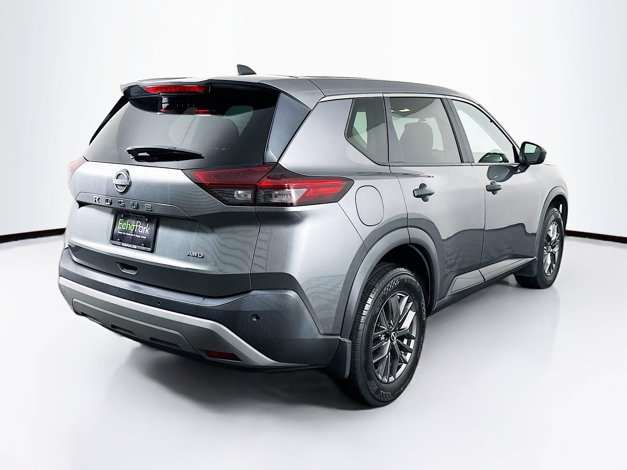 Used 2023 Nissan Rogue S image 9