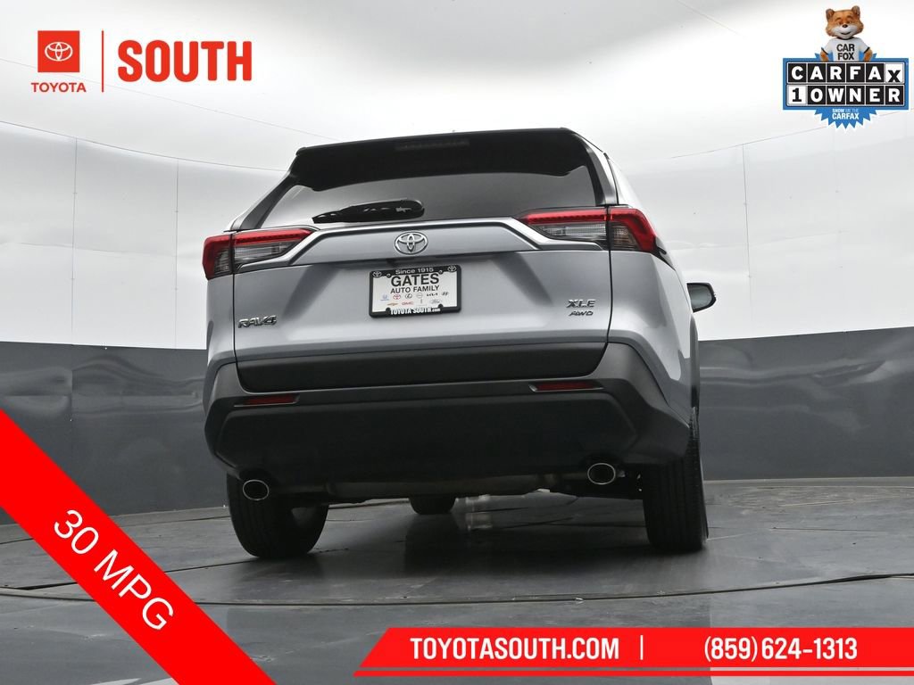 Used 2025 Toyota RAV4 XLE image 35