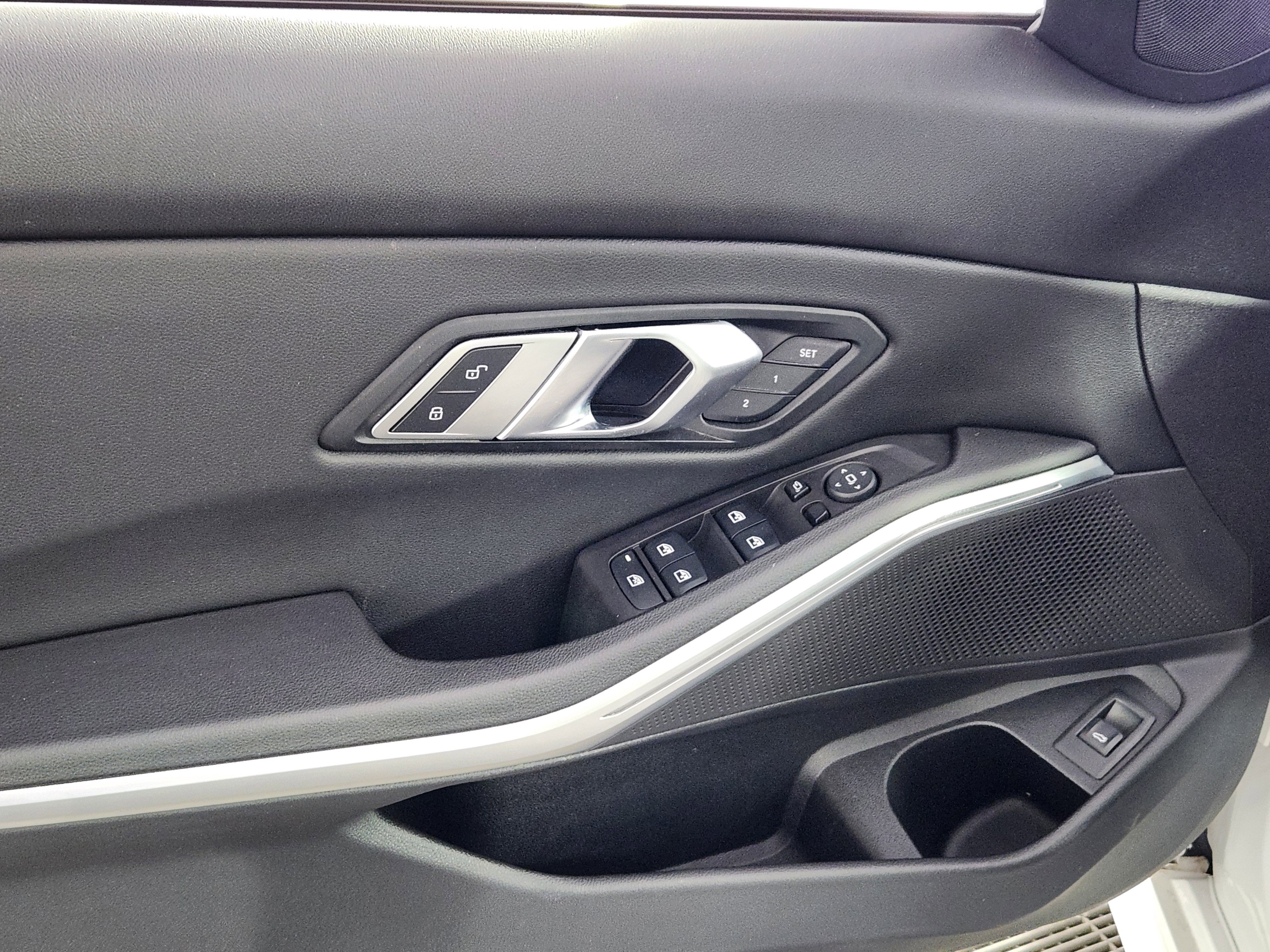 Used 2023 BMW 330i xDrive Sedan image 16