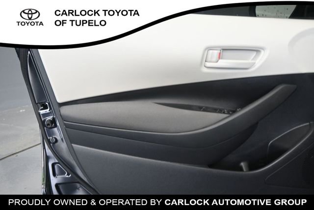 Used 2025 Toyota Corolla LE FWD image 25