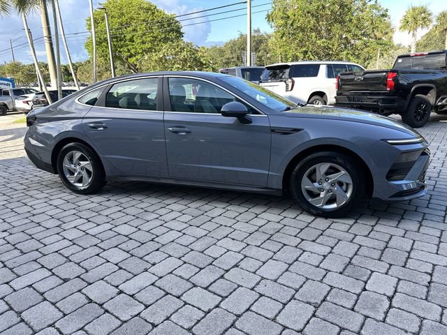 Used 2025 Hyundai Sonata SE FWD image 15